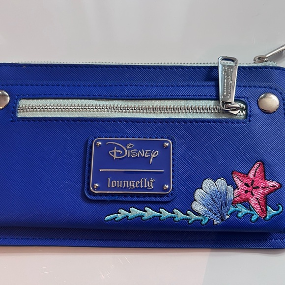 Loungefly Disney Peter Pan Mermaid flap wallet. NO TAGS! - Picture 2 of 3